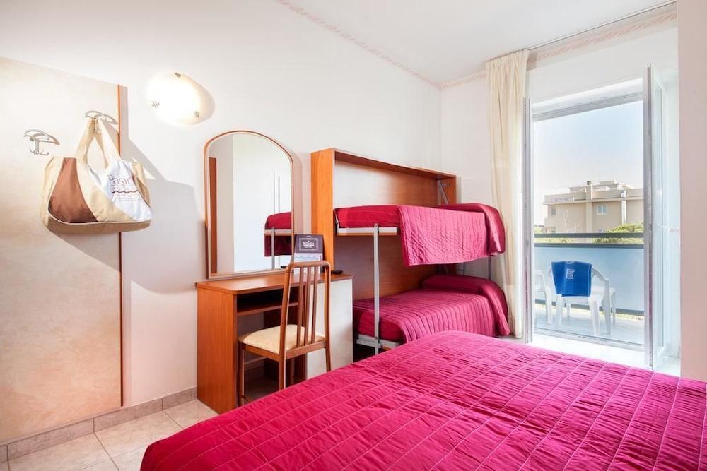 Hotel Stacchini تْشيزيناتيكو المظهر الخارجي الصورة